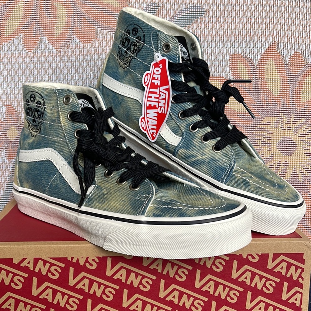 Vans Men’s Sk8-Hi Tapered
Denim Embroidery Olive/White
VN0A5KRUY33
Sneakers - Picture 6 of 16